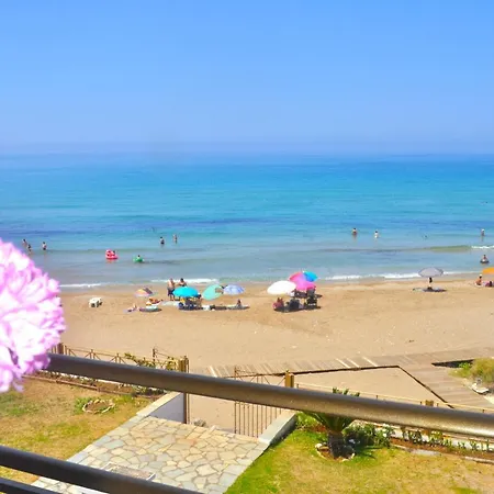 Appartement Beachfront 4-bed Luxury - Agios Gordios Corfu Greece *