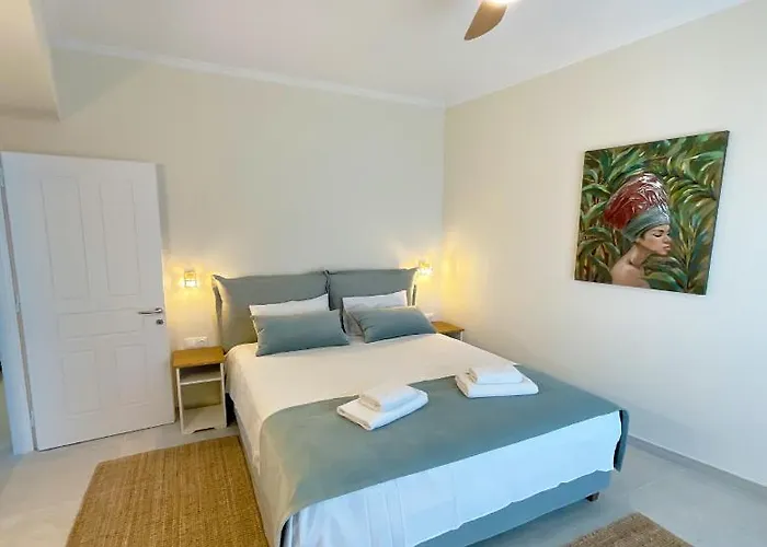 Beachfront 4-bed Luxury - Agios Gordios Corfu Greece Lejlighed Agios Gordios (Corfu)