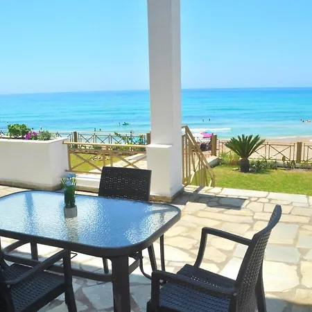 דירה Beachfront 4-bed Luxury - Agios Gordios Corfu Greece *